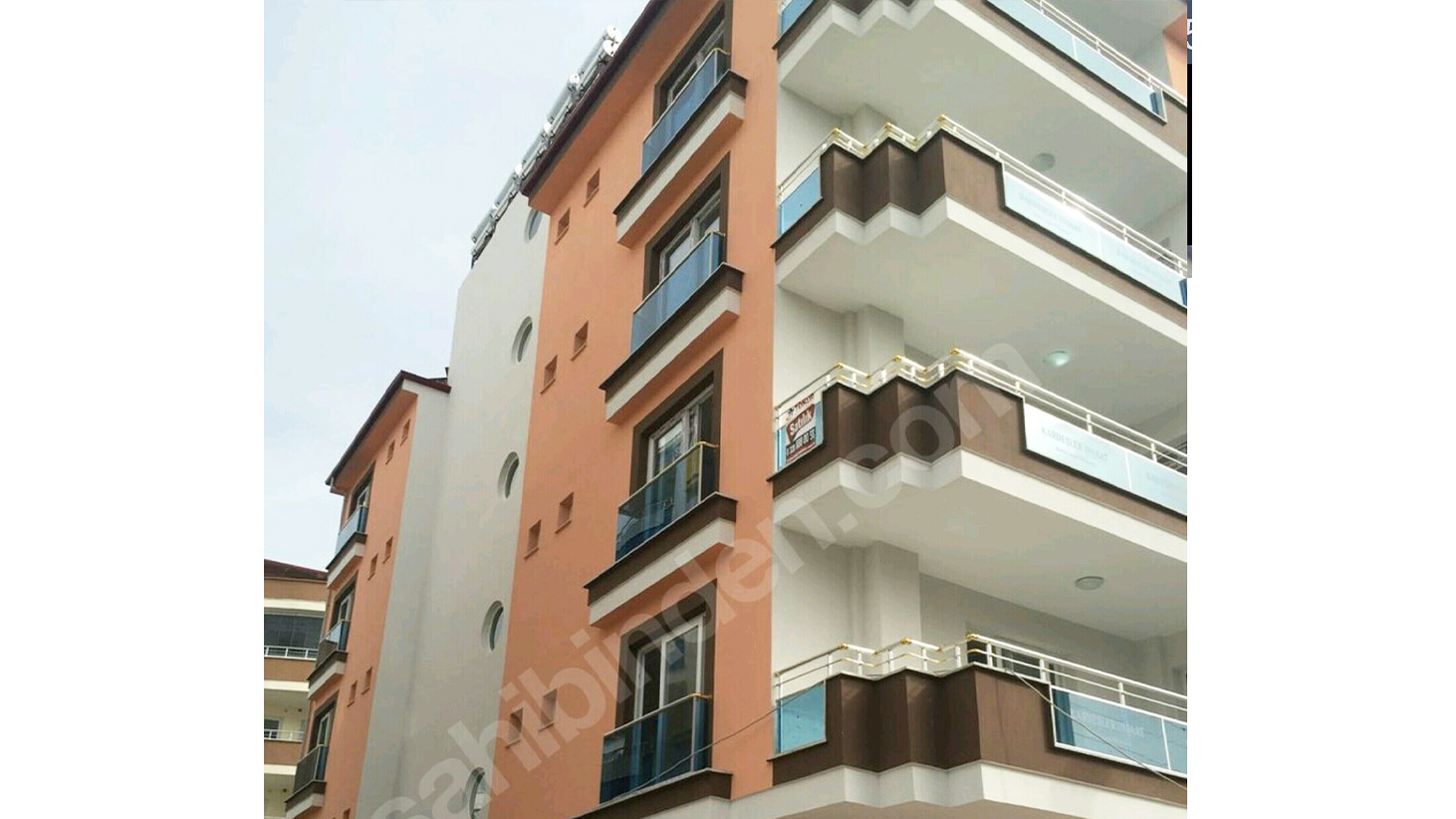 Eymen Apartmanı